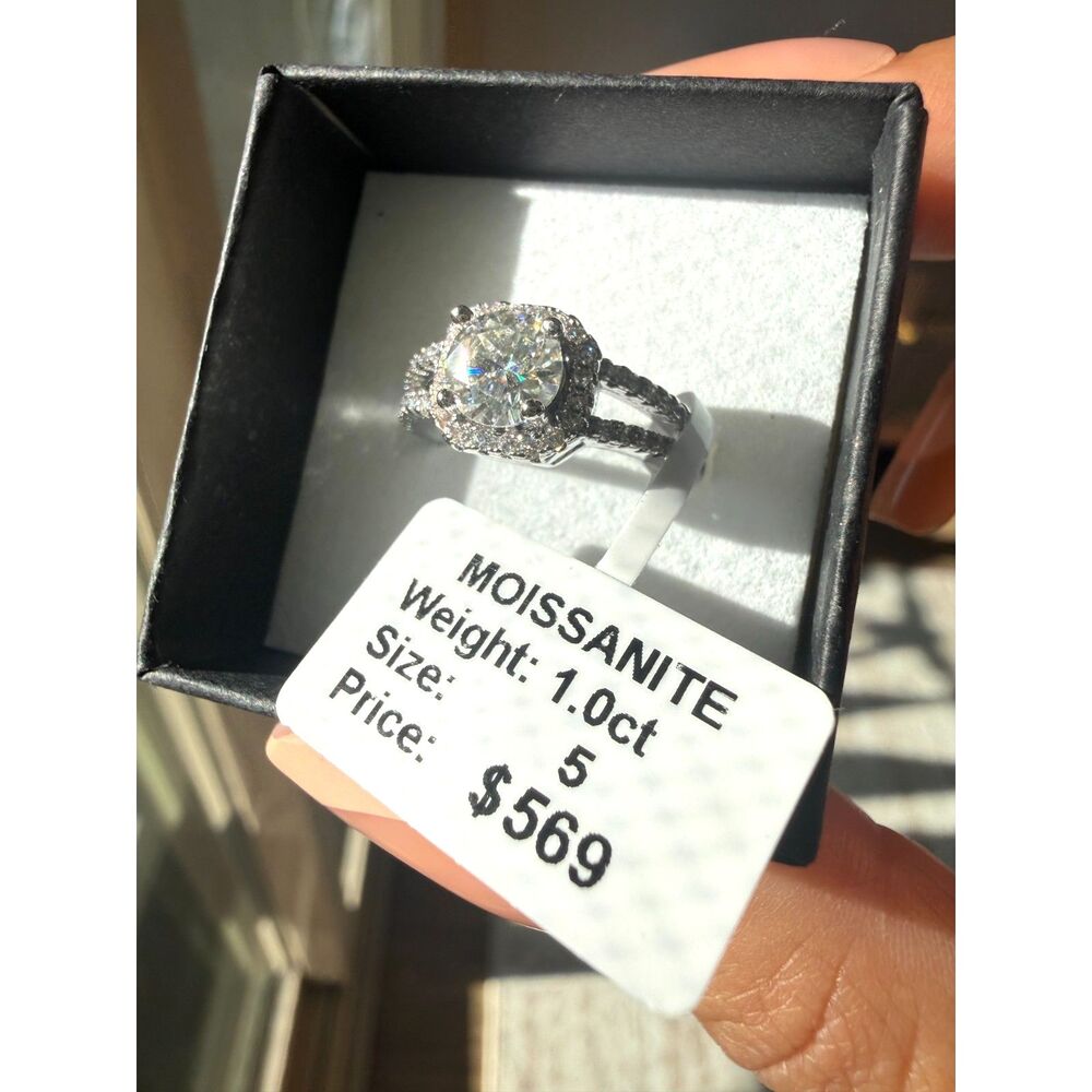 1 CT Round Moissanite Halo Ring Size 5 - Split Pavé Band - Rhodium Plated